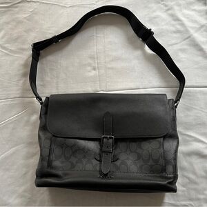 Coach Hudson Messenger bag IN SIGNATURE CANVAS BLACK